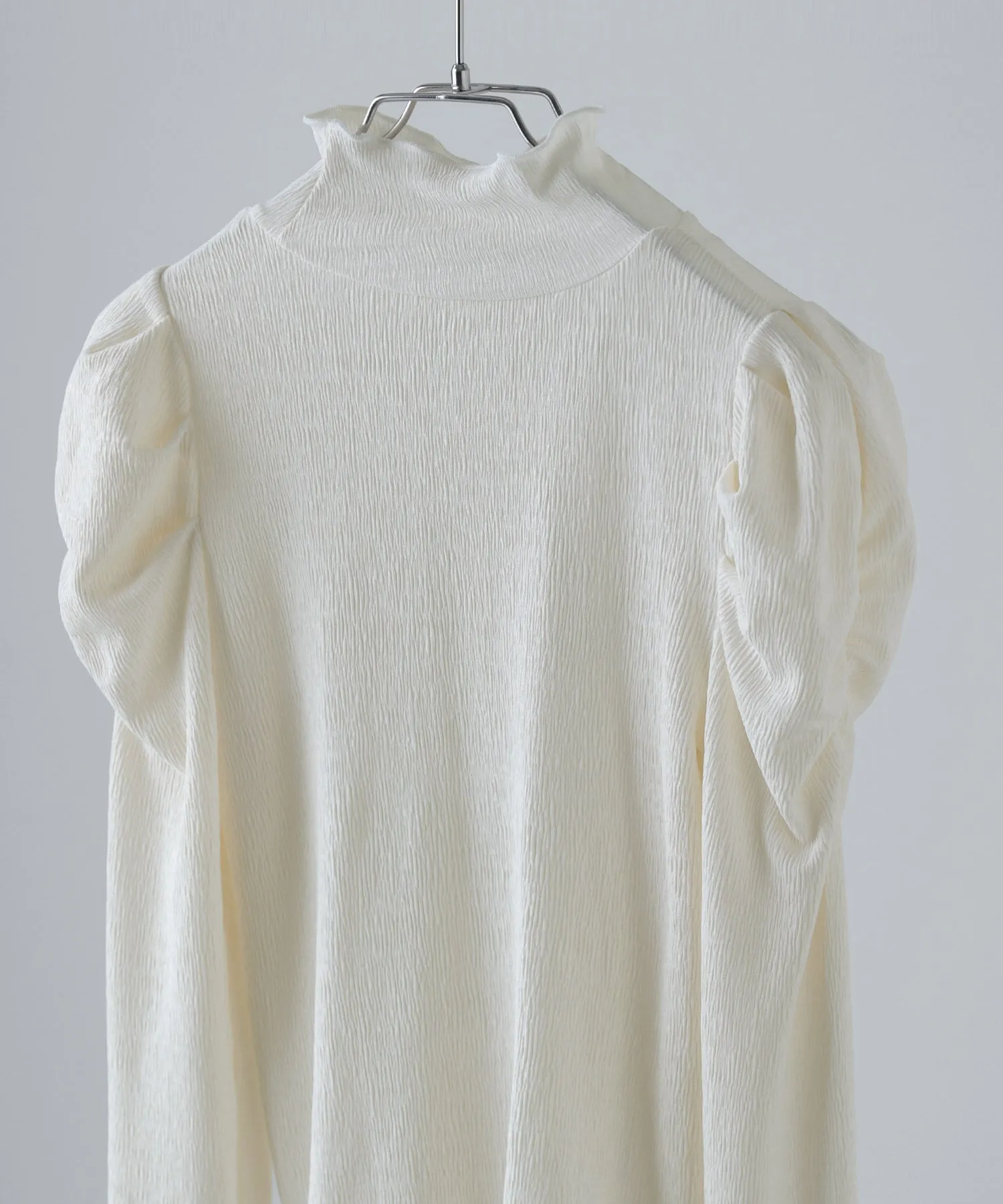 Power shoulder mellow tops