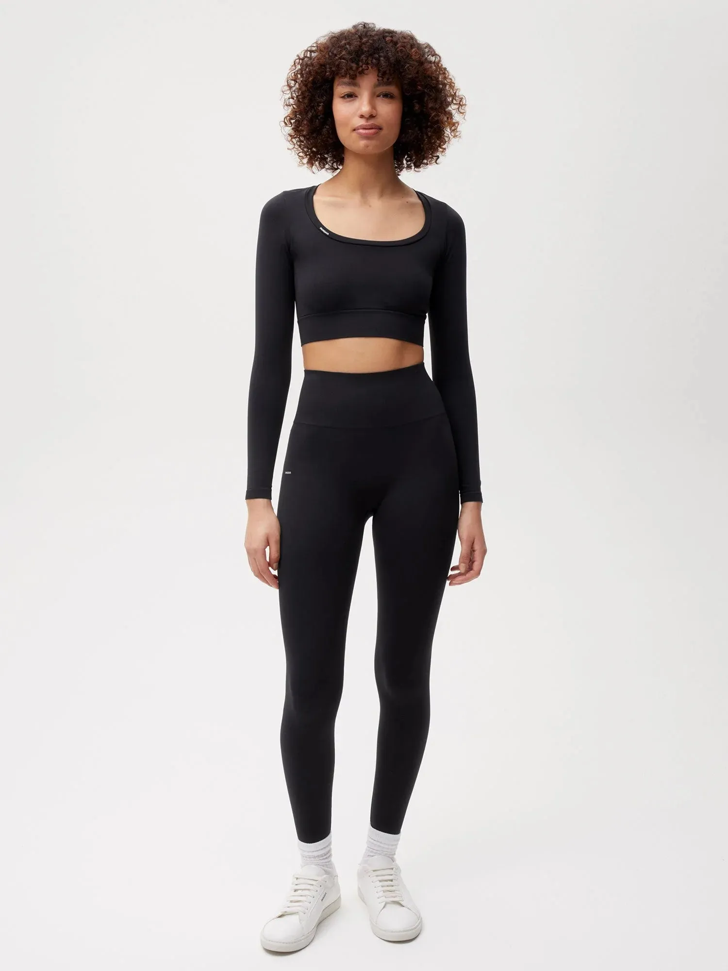 Women’s Activewear 2.0 Cropped Long Sleeve Top—black